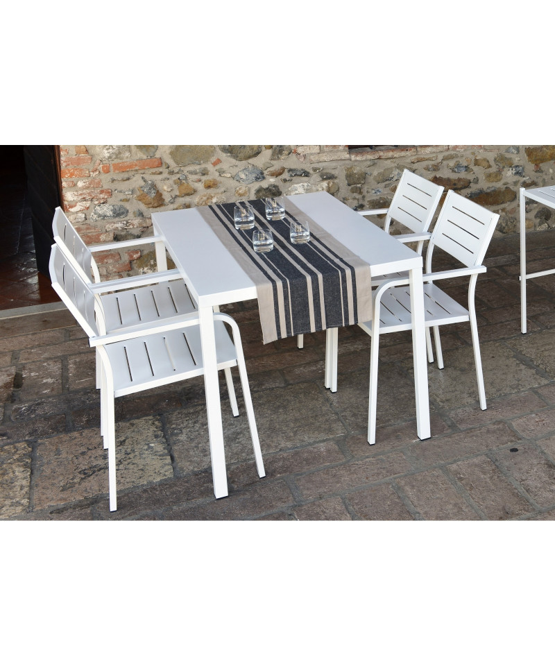 Poltroncina da giardino in acciaio, impilabile, color bianco (su richiesta), made in Italy