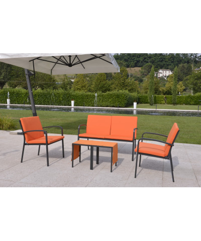 Salottino per esterno con divano e poltrone modello Dorio, struttura antracite e cuscino arancione