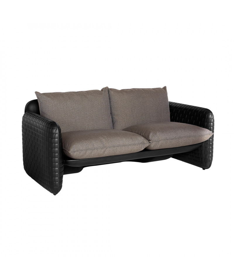 Mara Sofa nero con cuscino marrone London