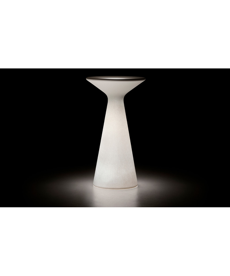 Fade Table light white